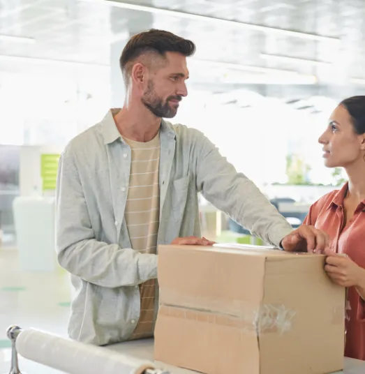 couple moving to new apartment